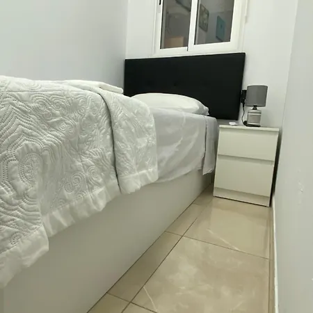 Singol In Shared In Cristianos Playa Vistas Arona (Tenerife)