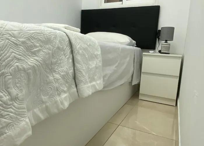 Singol In Shared In Cristianos Playa Vistas Arona (Tenerife)